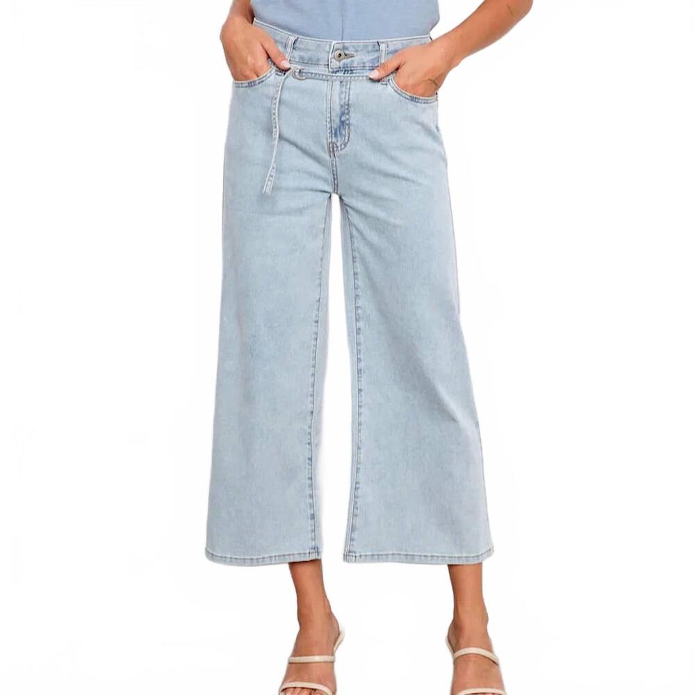 NEW CHARLIE B women's wide leg belted stretch denim jean in blue